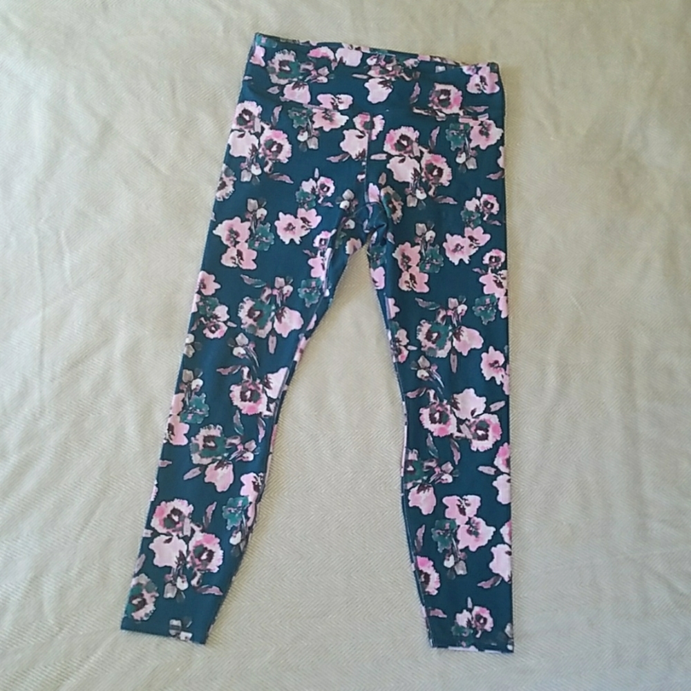 Fabletics Pink Floral Print Yoga Pants Size Medium